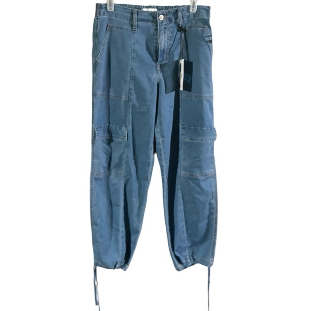 NWT Studio Blue Light Wash Ankle Jeans Size 28